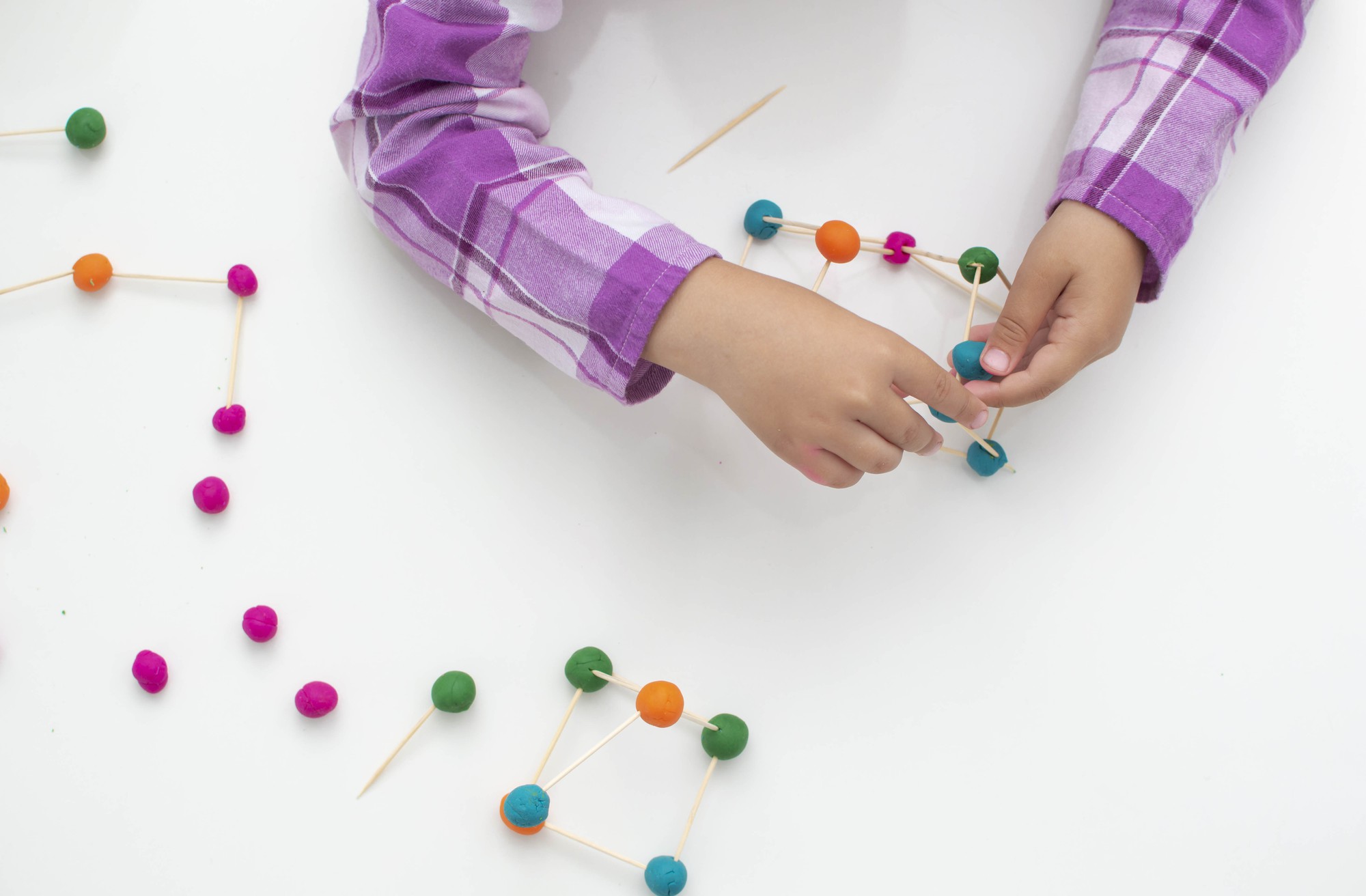 Motricidad fina y aprendizaje de 3 a 5 años: qué es y por qué importa